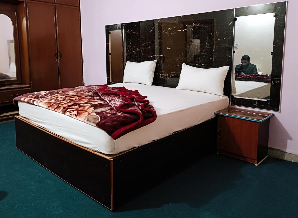 Hotel Moon Light View Lahore Esterno foto