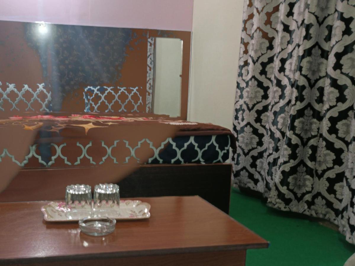 Hotel Moon Light View Lahore Esterno foto